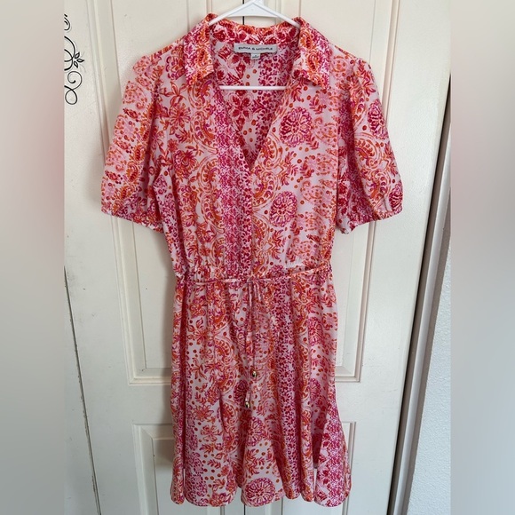 Emma & Michele Dresses & Skirts - Emma & Michele Floral Print Tie Waist V-neck Dress Size Small